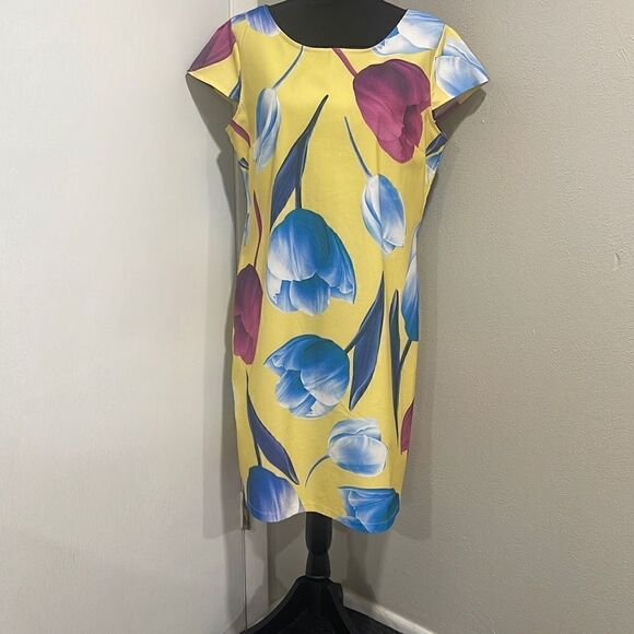 Summer/ Vacation Dress Size 12 - Picture 1 of 11
